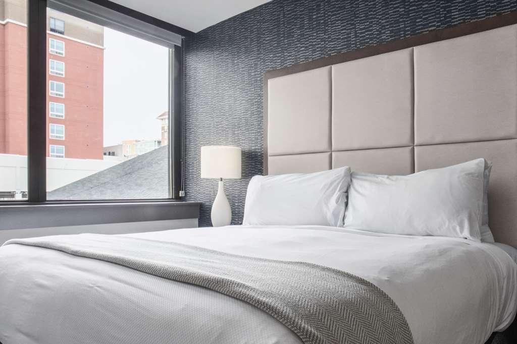 Haywood Park Hotel, Ascend Hotel Collection Asheville Room photo